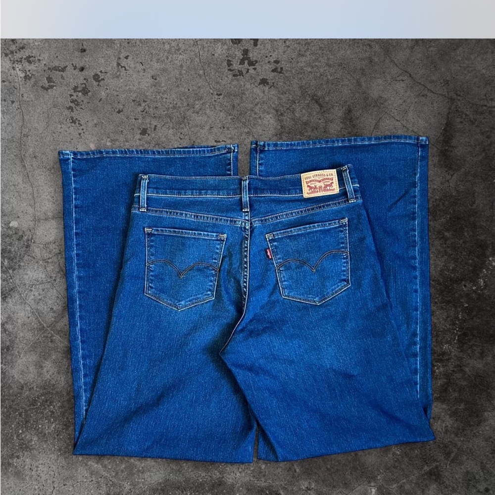 Levi’s 318 Shaping Wide Leg Jeans Size 30